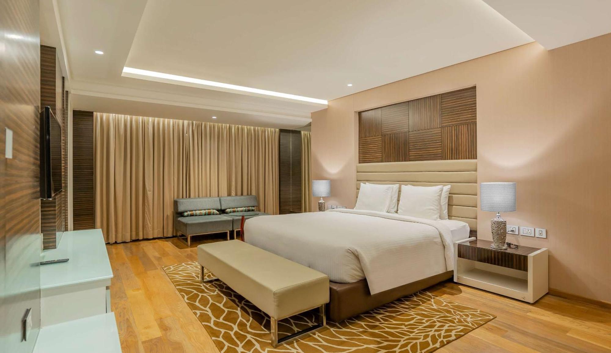Hotel Ocaen Near Delhi Airport