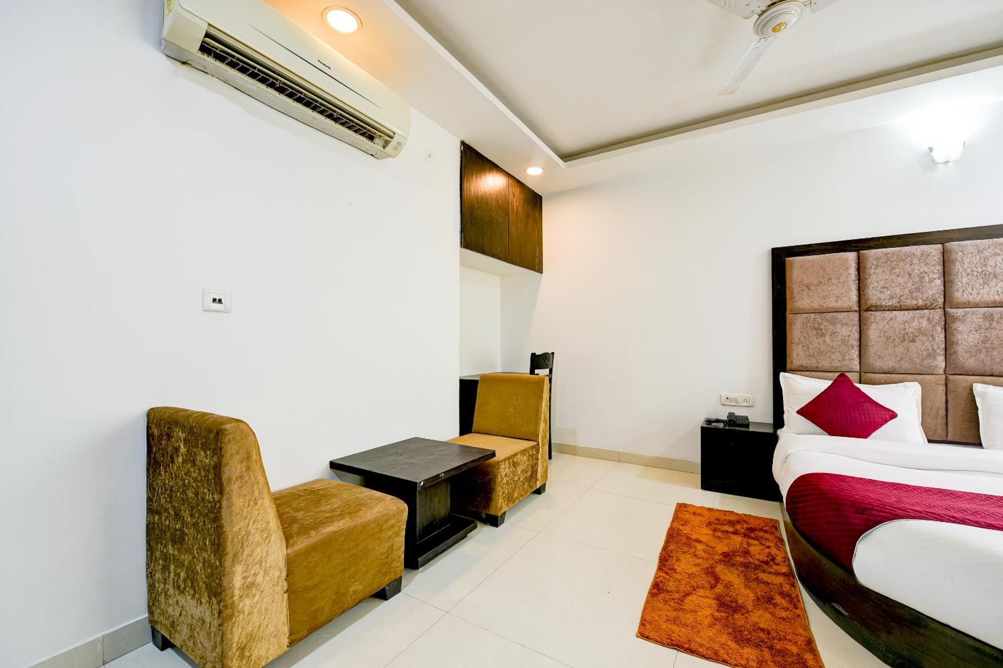 Ocaen Near Delhi Airport 4* New Delhi